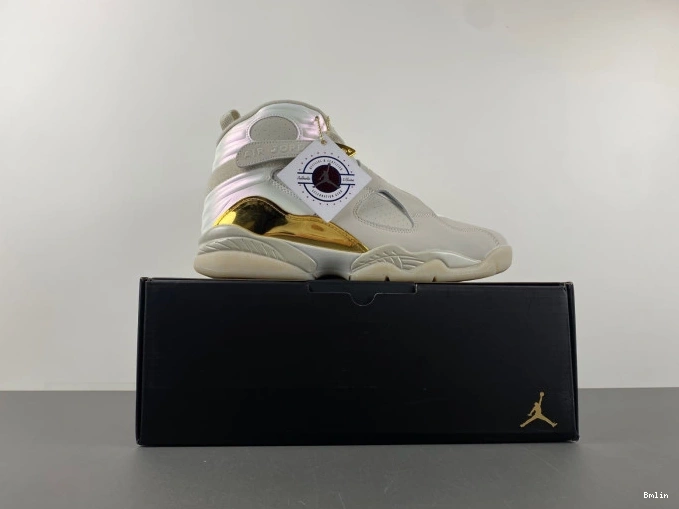 Bmlin 832821-030 Champagne Retro 8 Jordan 0821